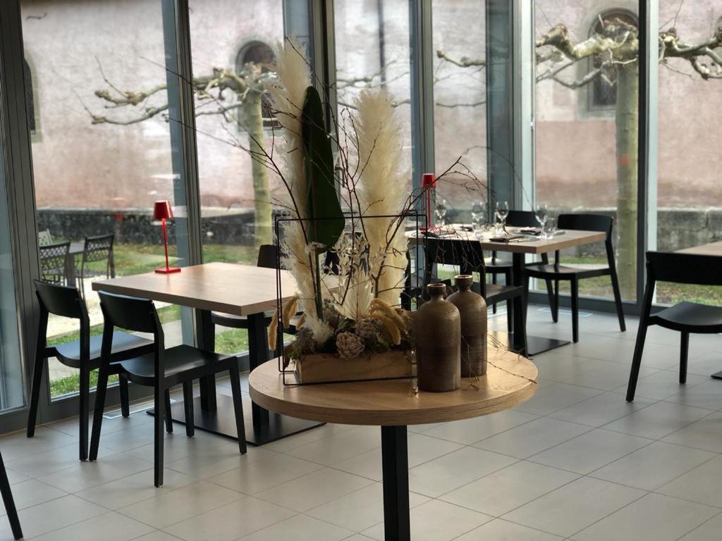 Au Boeuf Rouge Otel Crassier Dış mekan fotoğraf